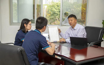 集工微故事丨洪昱斌：潜心钻研二十四载，匠心铸就“膜”之路